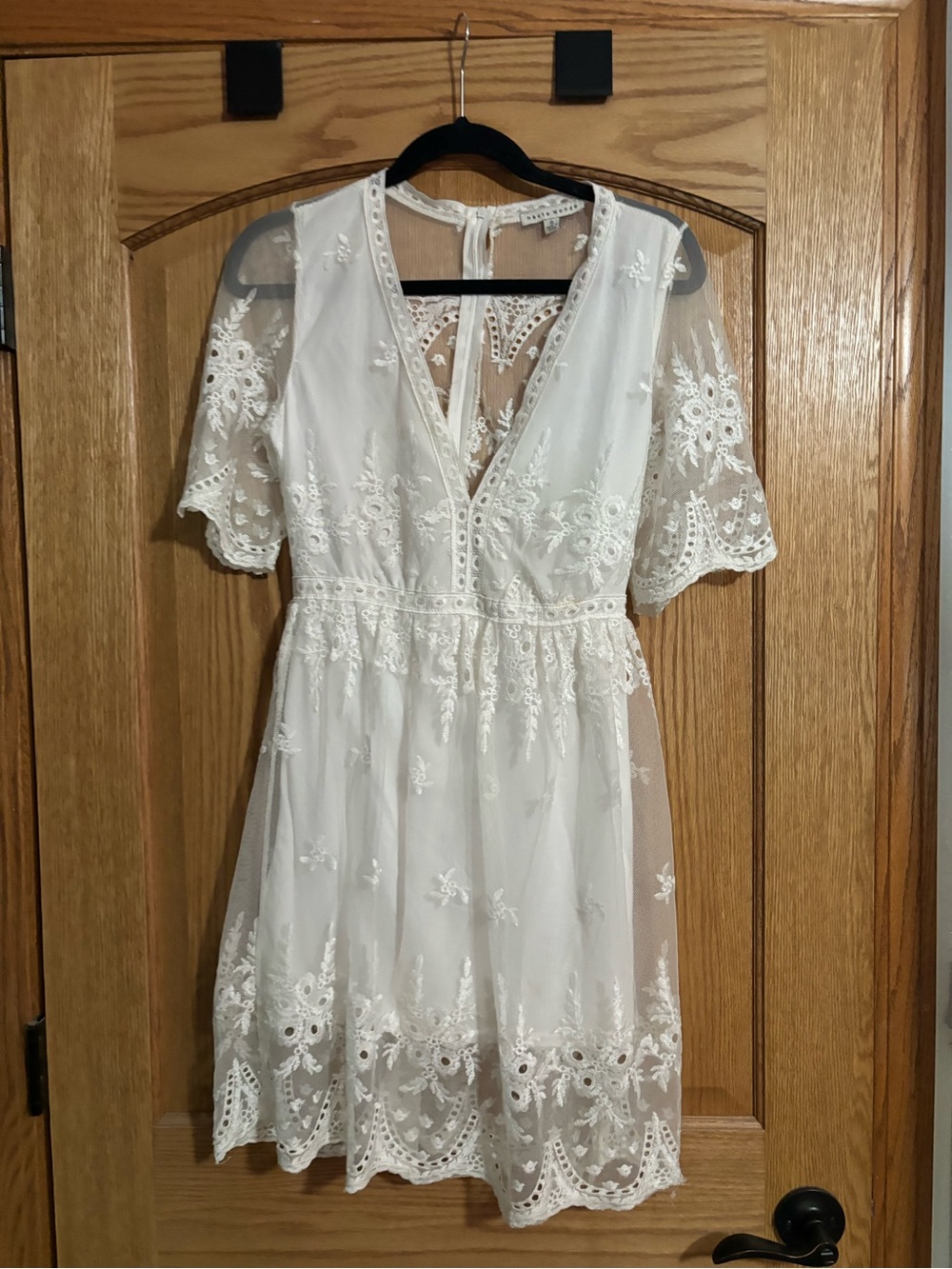 Haute Monde White Lace V-Neck Mini Dress